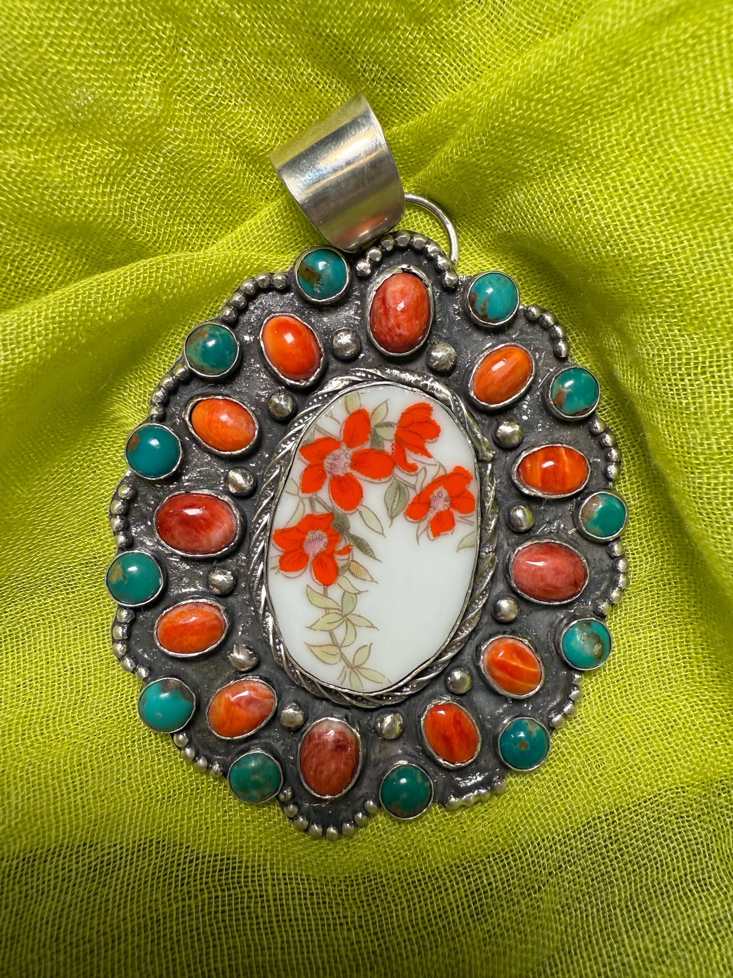 Poppy Pendant