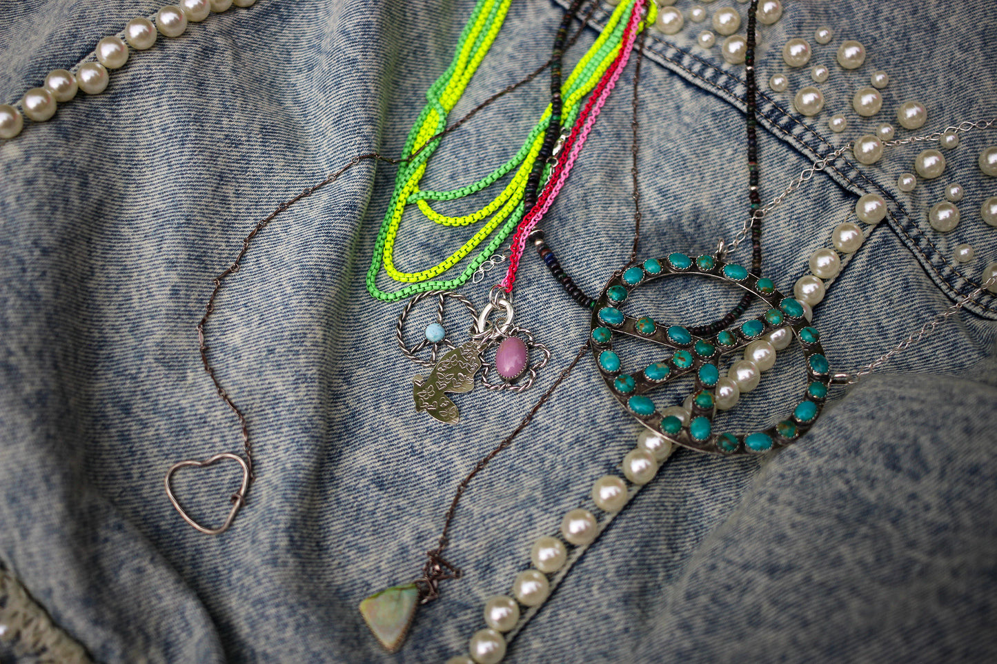 Pull through necklace