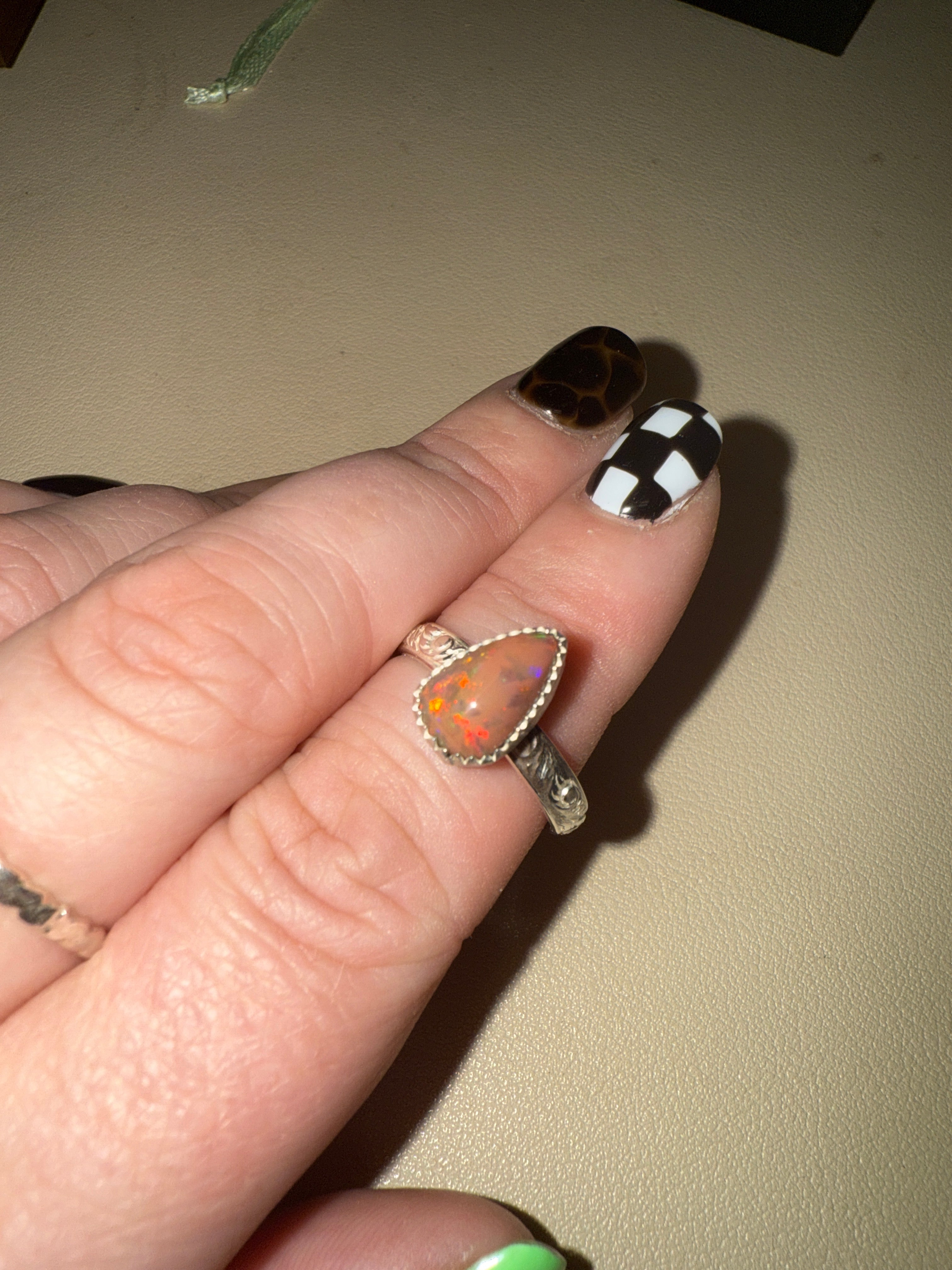 Opal size 8.75