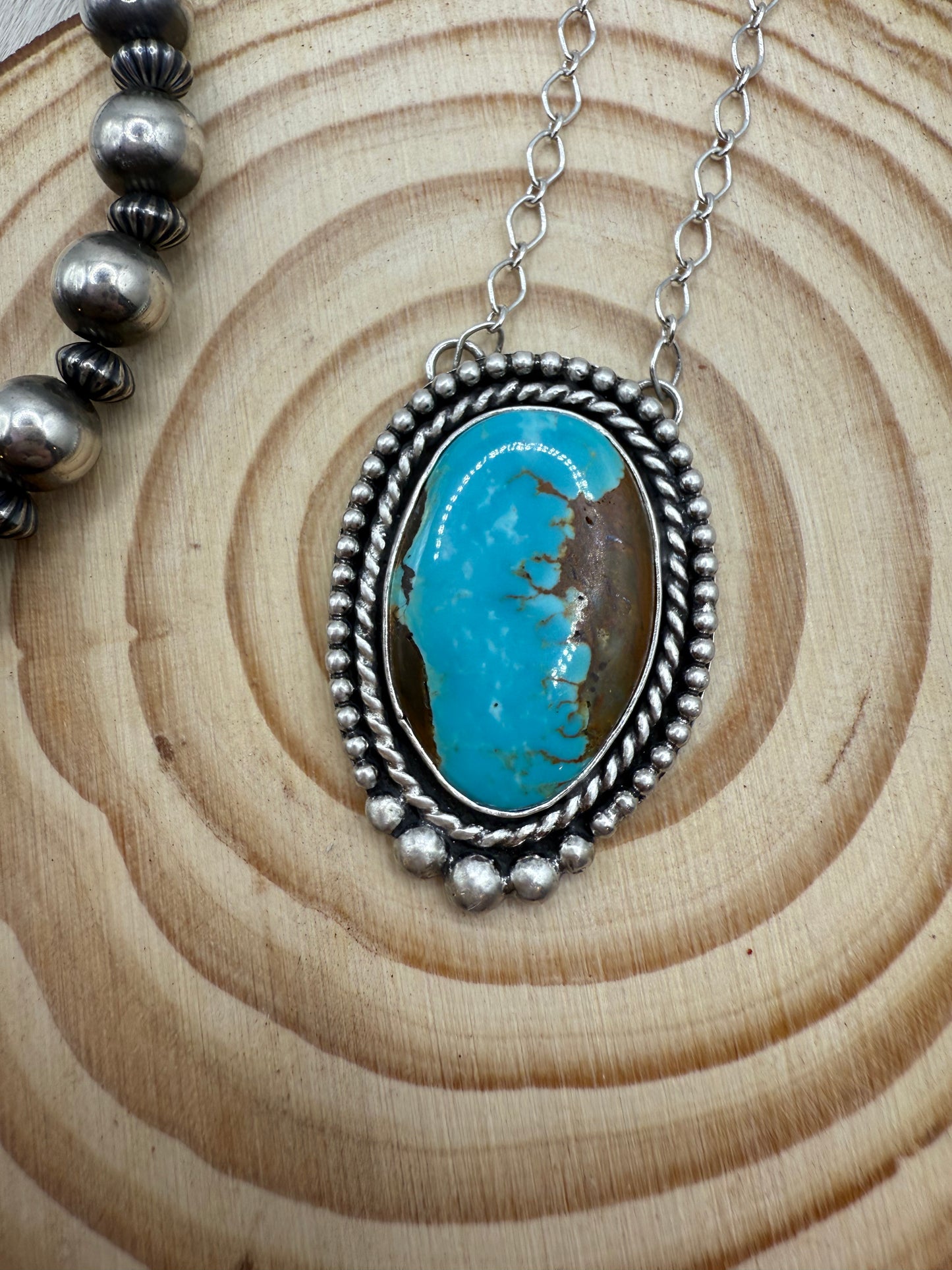 Mine #8 bar necklace